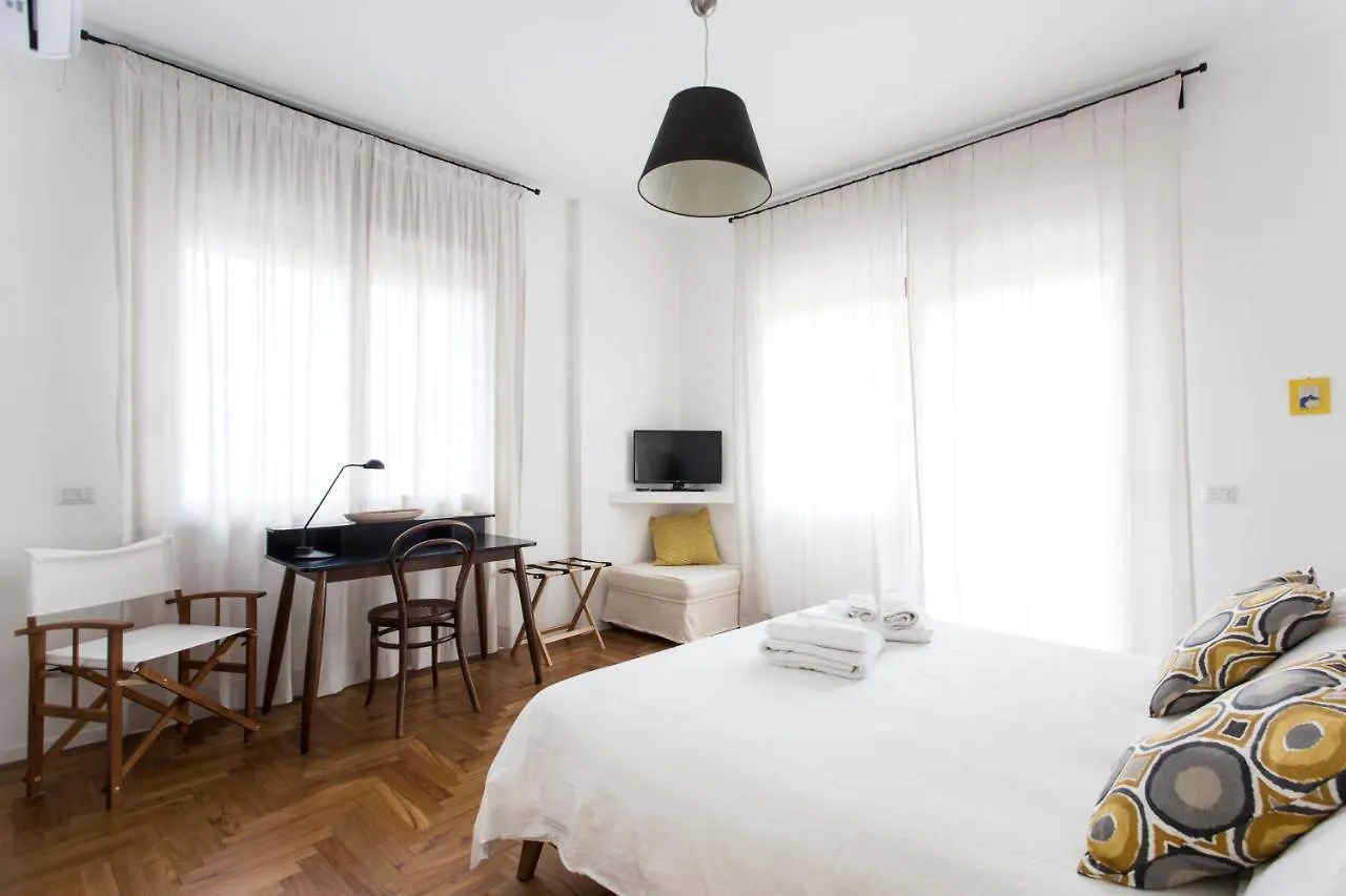 Apartamento Dimora Toledo Nápoles 0*,